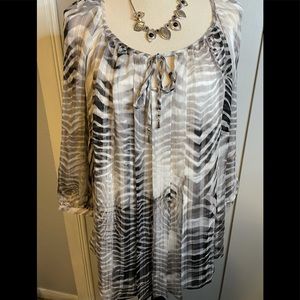 Roz & Ali Animal Print top, size X